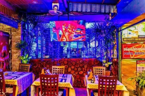 Jolly Guesthouse & Restaurant Pattaya Exterior foto